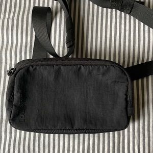 Lululemon mini belt bag